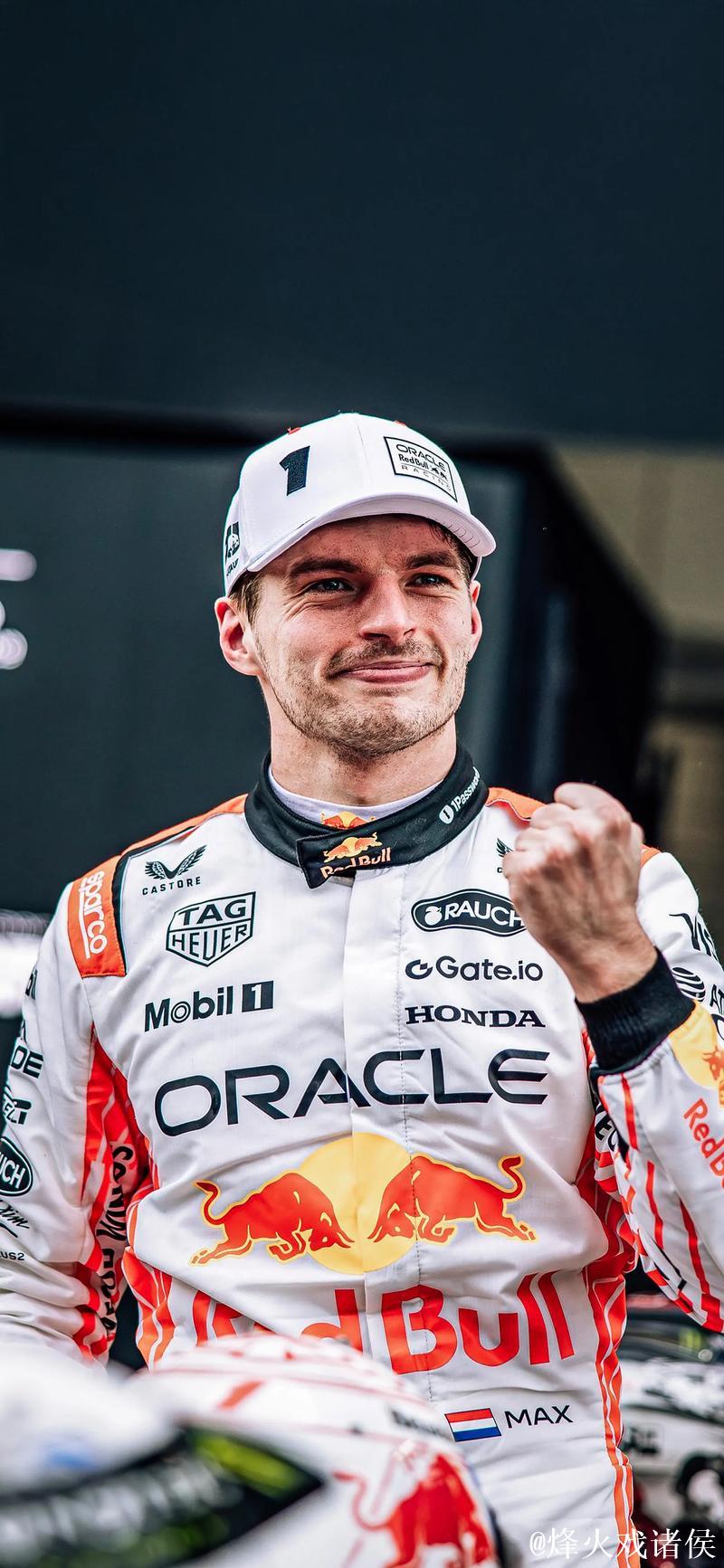 F1拉斯维加斯站排位赛:诺里斯摘得杆位,维斯塔潘紧随其后 F1拉斯维加斯站排位赛:诺里斯摘得杆位,维斯塔潘紧随其后